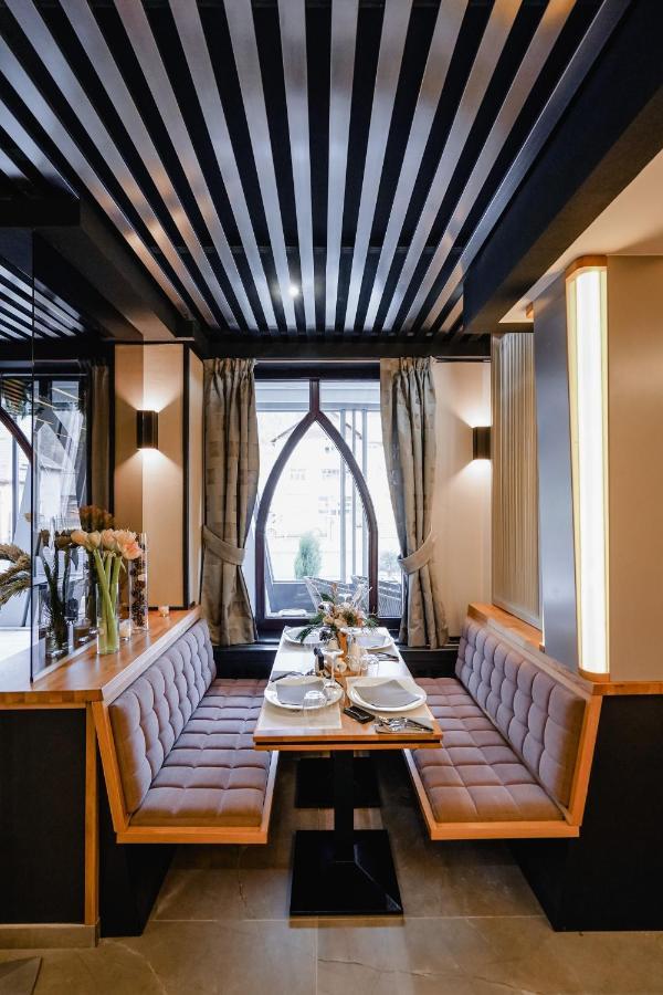 Pensiune Restaurant Capra Neagra Moisei Eksteriør bilde